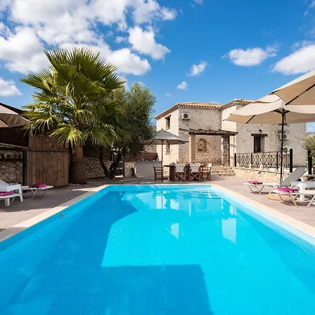Luxury Mouzaki Bed & Breakfast *
