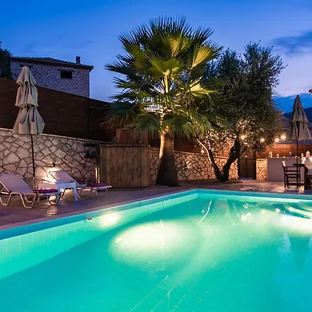 Luxury Mouzaki Bed & Breakfast *