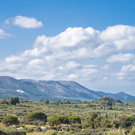 Luxury Mouzaki Bed & Breakfast Laganas