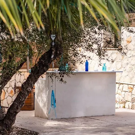 Bed & Breakfast Luxury Mouzaki Laganas