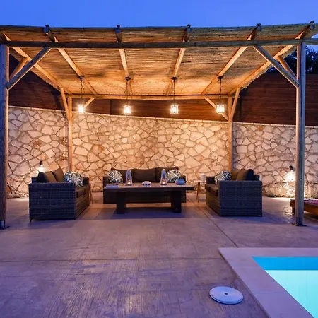 Bed & Breakfast Luxury Mouzaki
